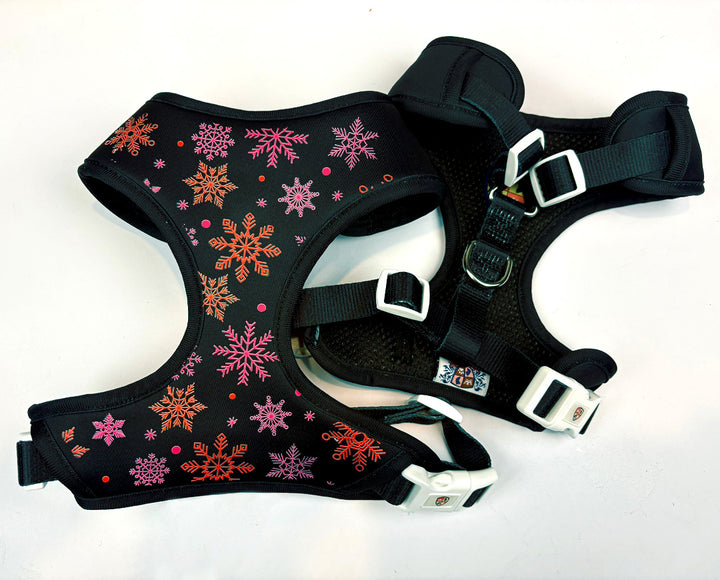 Holiday Harness | Pink & Red Snowstar