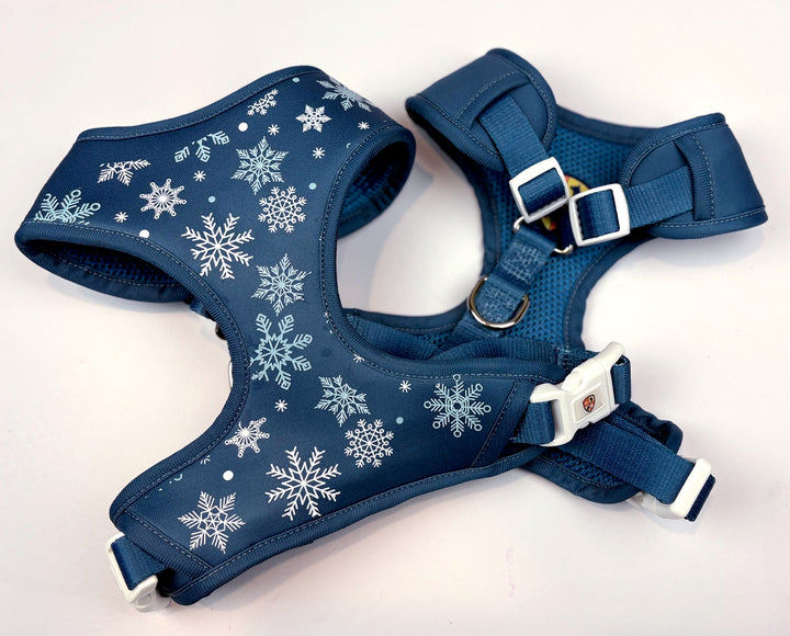 Holiday Harness | White and Light Blue Snowstar